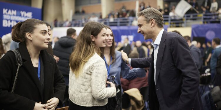 ΝΔ: Οι 5 πρώτοι υποψήφιοι για τις ευρωεκλογές -Ξεκινάει περιοδείες ο Μητσοτάκης