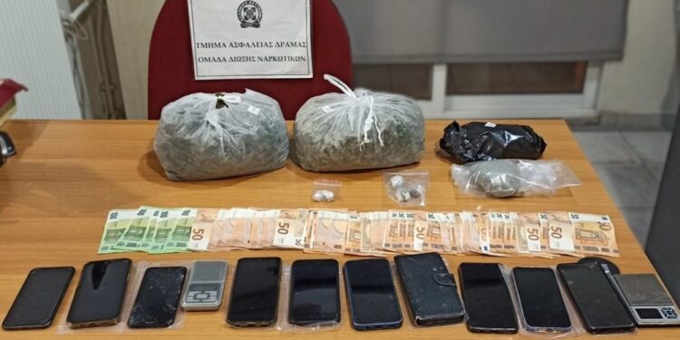 Συνελήφθησαν 12 μέλη συμμορίας που διακινούσαν ναρκωτικά σε περιοχές της Θεσσαλονίκης, Καβάλας και της Δράμας