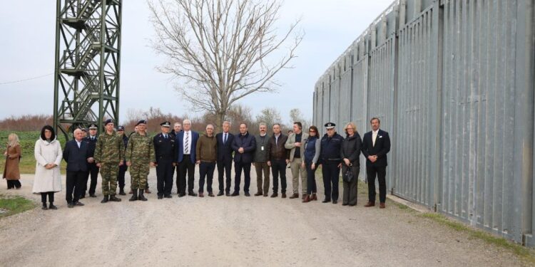 Στον φράχτη του Έβρου ο Α΄ Αντιπρόεδρος της Βουλής Ι. Πλακιωτάκης – Τί δήλωσε για Λιμάνι Αλεξανδρούπολης και ΔΠΘ. (φώτο)