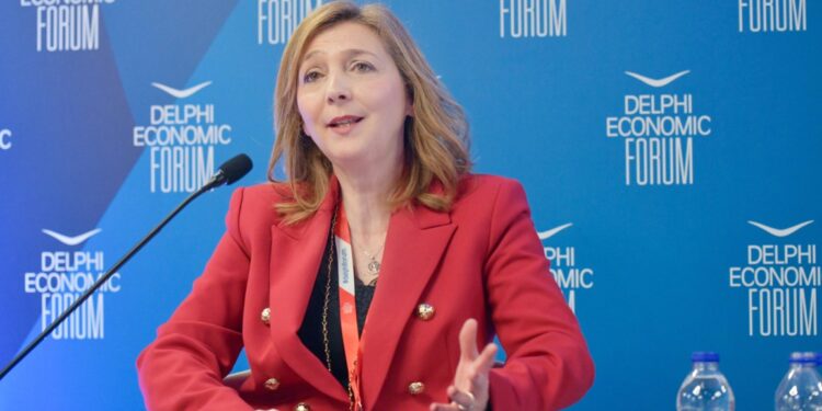 Η Γεωργία Πετροπούλου, Legal Director, JTI Hellas στο Delphi Economic Forum IX: «Στη JTI είμαστε απόλυτα συγχρονισμένοι με τη νέα εποχή»