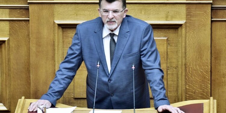 ΕΡΩΤΗΣΗ  ΜΠΑΡΑΝ ΜΠΟΥΡΧΑΝ για τους μαθητές που φοιτούν σε σχολεία 2ης ευκαιρίας στις Περιφέρειες και δεν έχουν δωρεάν μεταφορά!