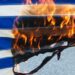 Σύλληψη πολίτη στη Κομοτηνή γιατί έκλεβε και έκαιγε Ελληνικές σημαίες!
