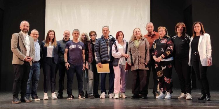 Βράβευση μαθητών/τριών για τους Πανελλήνιους Σχολικούς Αγώνες ΓΕ.Λ και ΕΠΑ.Λ Ελλάδας-Κύπρου 2023-2024 παρουσία Τάσου Ταρενίδη
