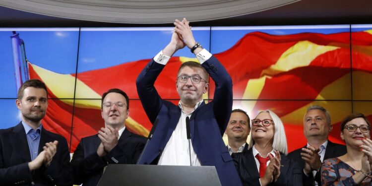 Προκαλεί ο Μίτσκοσκι: «Ο Γεραπετρίτης είτε δεν ξέρει τη συμφωνία των Πρεσπών, είτε δεν την αντιλαμβάνεται»