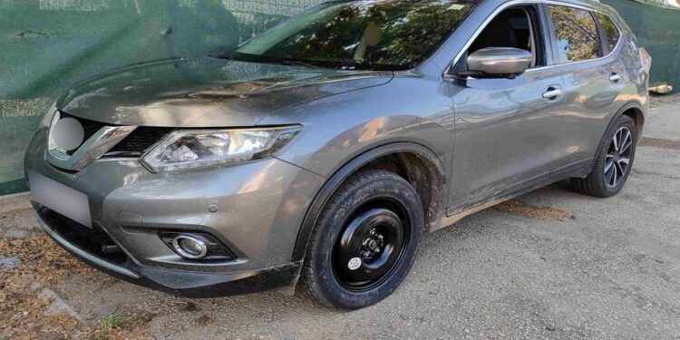 Συνελήφθησαν 2 διακινητές σε περιοχές του Έβρου να μεταφέρουν 22 λαθρομετανάστες.