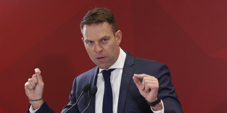 Ο Κασσελάκης πρότεινε την κατάργηση όλης της οργανωτικής δομής του ΣΥΡΙΖΑ -Όσα είπε στην ομιλία του στην ΚΕ