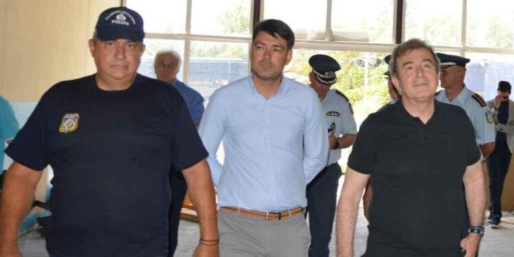 Ο Μιχάλης Χρυσοχοΐδης ανακοίνωσε την επαναλειτουργία της αστυνομικής σχολής Ξάνθης, μετά από 15 χρόνια -Επίσκεψη στον Δήμαρχο Ξάνθης Στράτο Κοντό, τον ευχαρίστησε για την άψογη συνεργασία!
