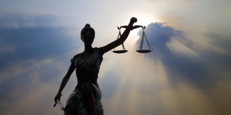 Υποκλοπές: Η Ένωση Εισαγγελέων απαντά στις ύβρεις – Εκτός ορίων η κριτική στη Δικαιοσύνη