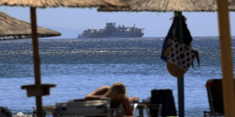 Το τουρκικό γεωτρύπανο πέρασε ξυστά από τη Λέσβο