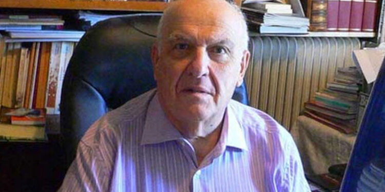 Απεβίωσε ο παλαίμαχος δημοσιογράφος και μουσικολόγος Γιώργος Λεωτσάκος