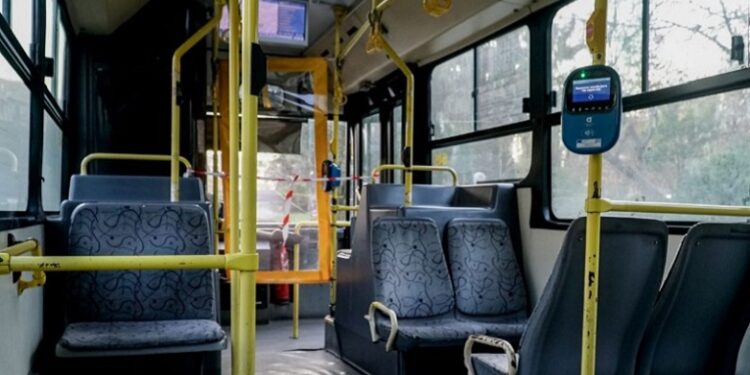 Οδηγός αστικού λεωφορείου παρενοχλούσε σεξουαλικά επιβάτιδες