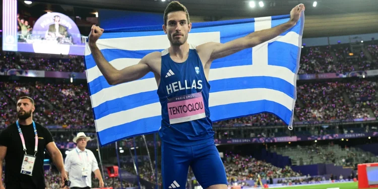 Ολυμπιακοί Αγώνες 2024: Χρυσό στο μήκος ο Μίλτος Τεντόγλου με άλμα στα 8.48μ. – Έγραψε ιστορία με δεύτερη συνεχόμενη πρωτιά