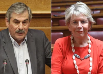 Θανάσης Πετράκος σε Έλενα Ακρίτα: «Όταν ο πατέρας σου ο Λουκής αποφάσισε να βρει την τύχη του στην Αθήνα, ο παππούς σου στην Κύπρο πούλησε το βόδι του»