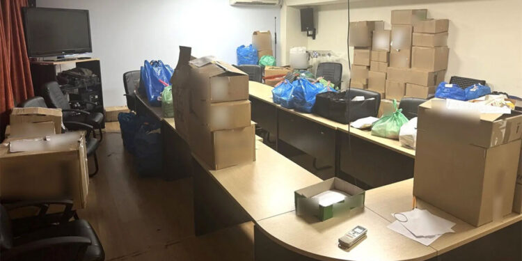 Οι διάλογοι των γιατρών και φαρμακοποιών που εξαπατούσαν τον ΕΟΠΥΥ