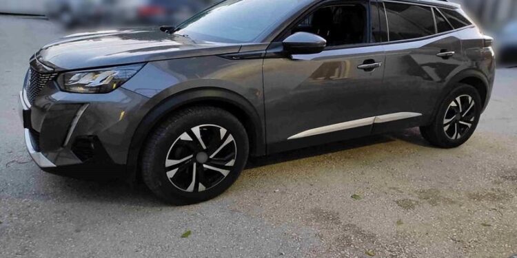 Συνελήφθη διακινητής στον Έβρο να προωθεί στη χώρα 7 λαθρομετανάστες.