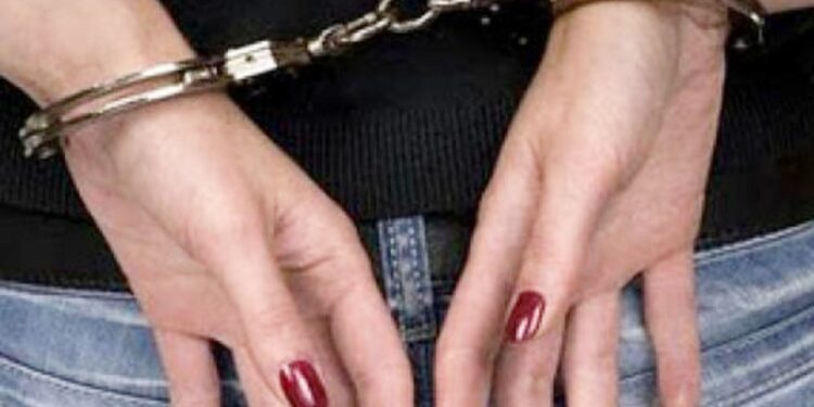 Σσσσσ…..Ψίθυροι – Δράμα: Αλλοδαπός διακινητής μετέφερε με βανάκι 13 παράνομους μετανάστες