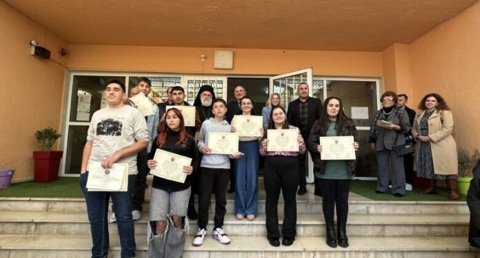 Έπαινοι και χρηματικά βραβεία σε μαθητές της Σταυρούπολης από τον Ξανθιώτη δημοσιογράφο Tάσο Κοντογιαννίδη