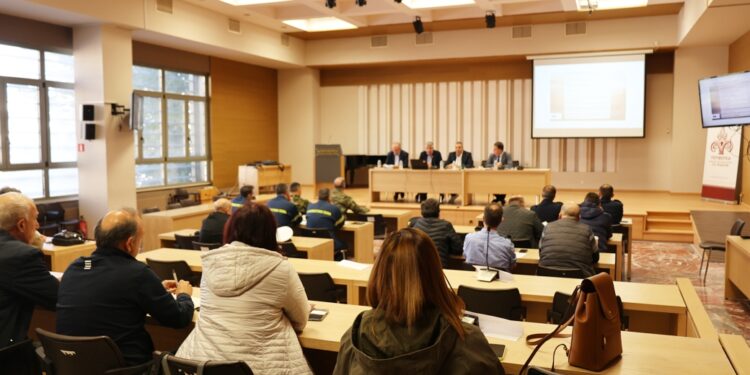 O Περιφερειάρχης ΑΜΘ Χριστόδουλος Τοψίδης στη συνεδρίαση του Περιφερειακού Συντονιστικού Οργάνου Πολιτικής Προστασίας