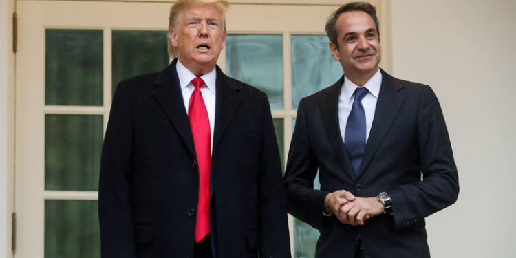 Τηλεφωνική επικοινωνία Μητσοτάκη-Τραμπ, πρόσκληση του Πρωθυπουργού να επισκεφθεί την Αθήνα.