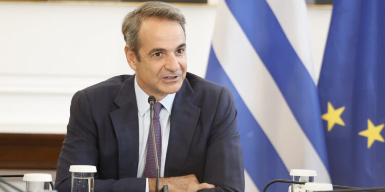 Μητσοτάκης: Δεν θα αφήσουμε να περάσουν στον καταναλωτή οι υπερβολικές αυξήσεις στις τιμές του ρεύματος