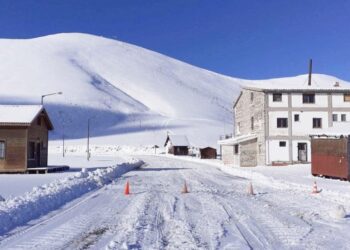 Άνοιξε το πρωί της Κυριακής  μαζί με την καφετέρια και τους 2 αναβατήρες,  το χιονοδρομικό κέντρο του Φαλακρού Δράμας.