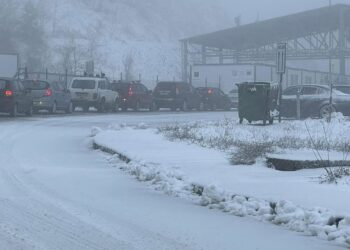 Ουρές” οχημάτων στη Νυμφαία- Βαλκάνιοι επισκέπτονται για διακοπές Καβάλα-Θάσο