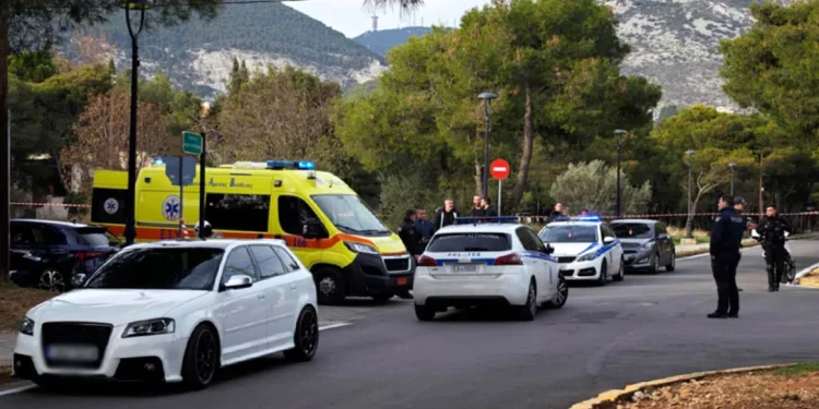 Ένας νεκρός και ένας τραυματίας μετά από πυροβολισμούς στους Θρακομακεδόνες – Ξεκαθάρισμα λογαριασμών βλέπει η ΕΛΑΣ