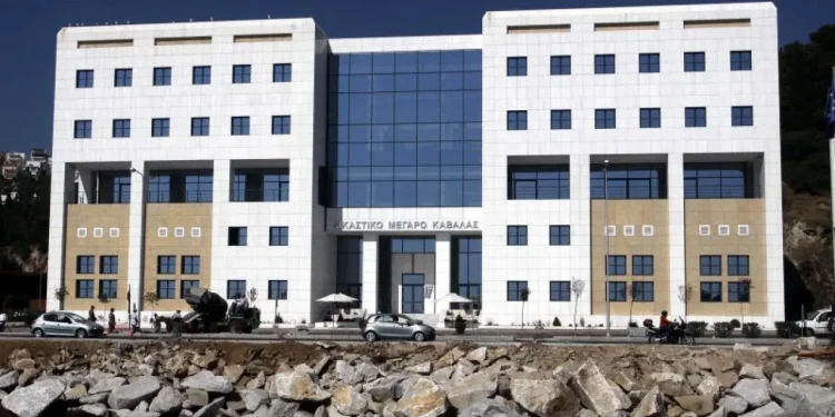 Καβάλα:  Προφυλάκιση εκπαιδευτικού για σεξουαλική παρενόχληση