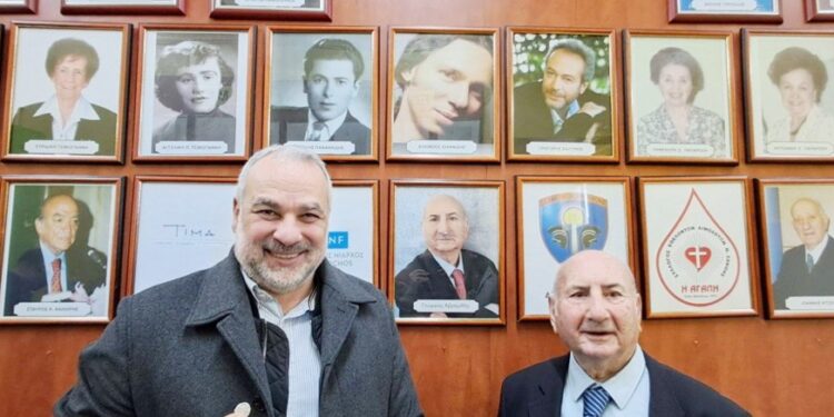 Ο Μανώλης Φανουράκης κέρδισε το φλουρί στη Βασιλόπιτα του Γηροκομείου του Παπαχρόνη. –Ο μηχανικός Γιώργος Αβραμίδης ανακηρύχθηκε ευεργέτης του Ιδρύματος! (φωτο)