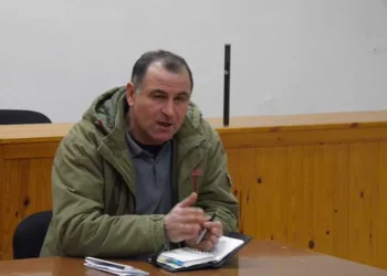 Πάνω από 100 τρακτέρ στο μπλόκο των Καστανέων στον Έβρο