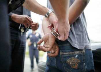 «Συμμορία» 7 ανήλικων από το Δροσερό! Διέπραξε 8 διαρρήξεις μέσα σε ένα 3ήμερο! Δείτε τι έκλεψαν!