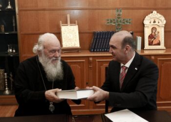 H Διαμαντής Μασούτης Α.Ε. και η ΜΚΟ «Αποστολή» ενώνουν τις δυνάμεις για όγδοη συνεχή χρονιά -Συνάντηση Γιάννη Μασούτη με τον Αρχιεπίσκοπο Αθηνών.