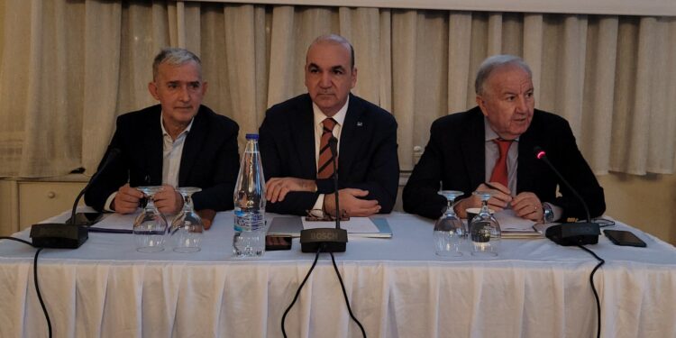 Παρουσία Γιάννη Μασούτη και Μπρατάκου, η αφρόκρεμα του επιχειρείν της Ελλάδας, στην εκδήλωση του Επιμελητηρίου Δράμας.