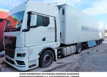 Συνελήφθησαν 2 αλλοδαποί στον Έβρο γιατί προωθούσαν στη χώρα 11 λαθρομετανάστες.