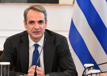 Μητσοτάκης: Δεν μπορούμε να κλείνουμε τα μάτια σε ασυνείδητους οδηγούς, οι αστυνομικοί να δείχνουν υπευθυνότητα – Ανεφάρμοστες οι προτάσεις του ΠΑΣΟΚ