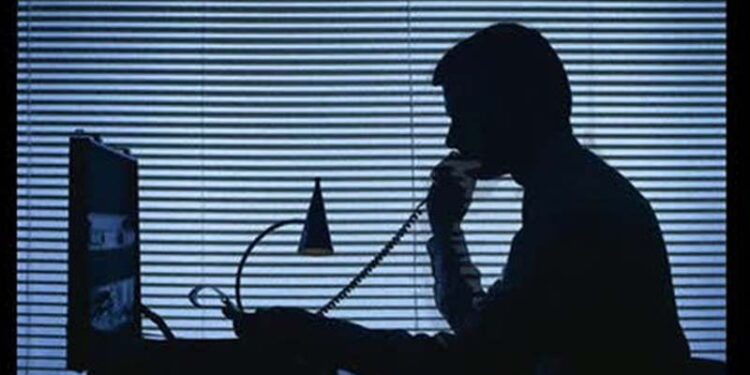 Συνελήφθησαν επ’ αυτοφώρω από αστυνομικούς του Τμήματος Δίωξης και Εξιχνίασης Εγκλημάτων Καβάλας, 2 αλλοδαποί μέλη εγκληματικής ομάδας, που δραστηριοποιούνταν στις τηλεφωνικές απάτες!