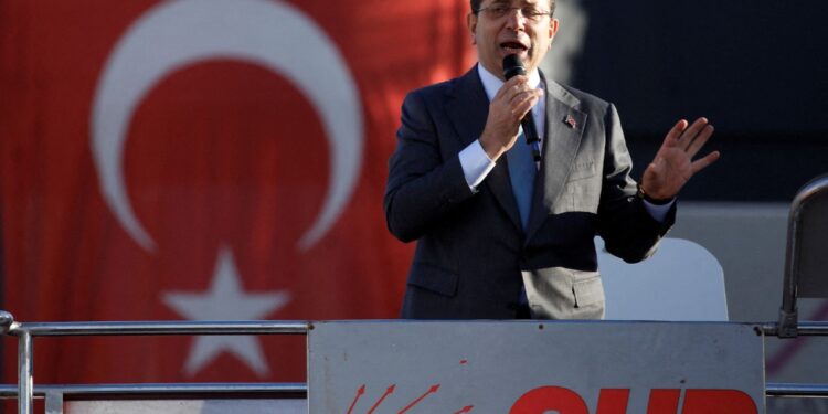 Τουρκία: Αντιμέτωπος με φυλάκιση ο Ιμάμογλου – «Με το χέρι στη σκανδάλη η κυβέρνηση»