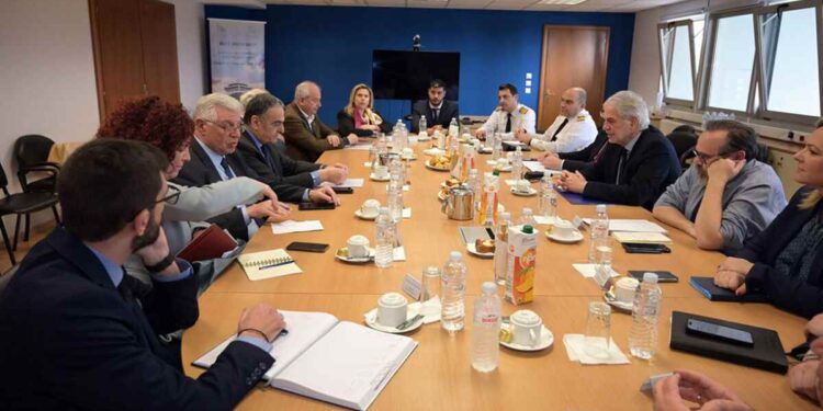 Πού οφείλεται η διακοπή των δρομολογίων Καβάλα-Λήμνος σύμφωνα με το Υπουργείο Ναυτιλίας