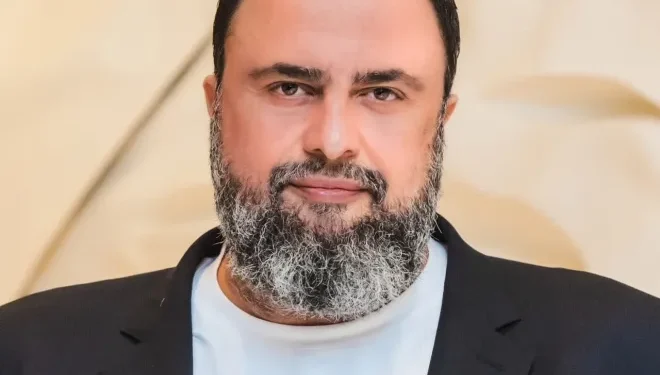 Προσκεκλημένος του Ντόναλντ Τραμπ, ο πρόεδρος του Ολυμπιακού, Βαγγέλης Μαρινάκης