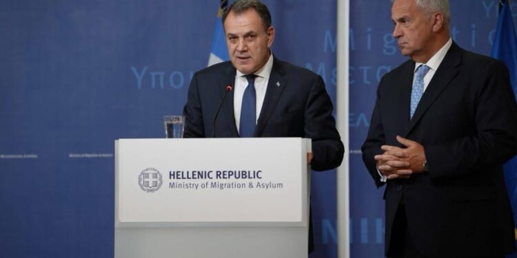 Νίκος Παναγιωτόπουλος: «Φεύγω με το κεφάλι ψηλά. Αν κάπου υπήρξα πρόβλημα, πλέον αυτό θα σταματήσει να υφίσταται…»