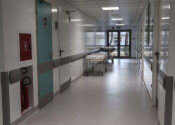 Έξι θάνατοι από κορωνοϊό και επτά από γρίπη την τελευταία εβδομάδα – Η έκθεση του ΕΟΔΥ