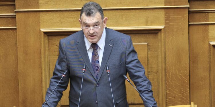 Βουλευτής της Νίκης τα έσπασε στην Εθνική Πινακοθήκη γιατί θεώρησε βλάσφημη την έκθεση