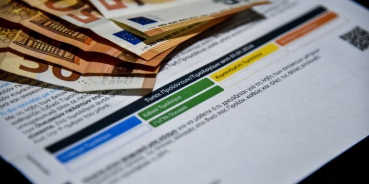 ΔΕΗ: Σταθερά τα τιμολόγια Μαρτίου -Εκπτωση 60% στο βασικό πράσινο τιμολόγιο