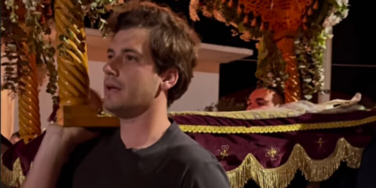 Ο ηθοποιός Γιώργος Αμούτζας: Σήκωσε τον Επιτάφιο στoν Ίασμο Ροδόπης