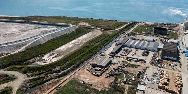 Ημέρα της Γης: Μνημόνιο EnEarth-Kavala Solutions για την υπόγεια αποθήκευση CO₂ στον Πρίνο