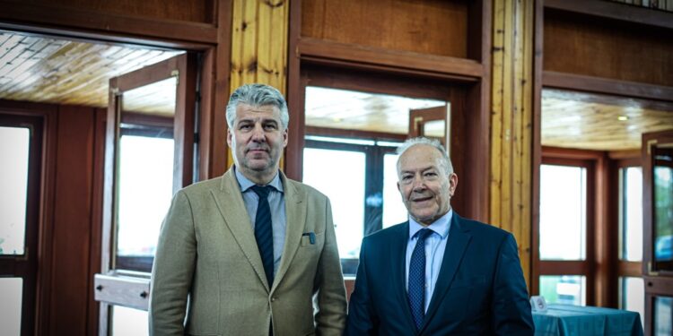 Ο Περιφερειάρχης Χριστόδουλος Τοψίδης στο 1ο Συνέδριο Πολιτικής Επιστήμης και Διακυβέρνησης!