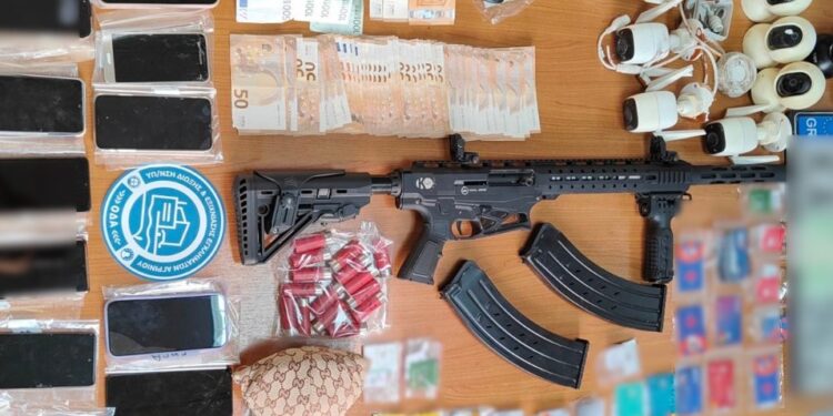 2 Σπείρες «μαϊμού» λογιστών εξαπατούσαν γιατρούς και ηλικιωμένες -Μέσα σε 9 μήνες έβγαλαν 630.000 ευρώ!