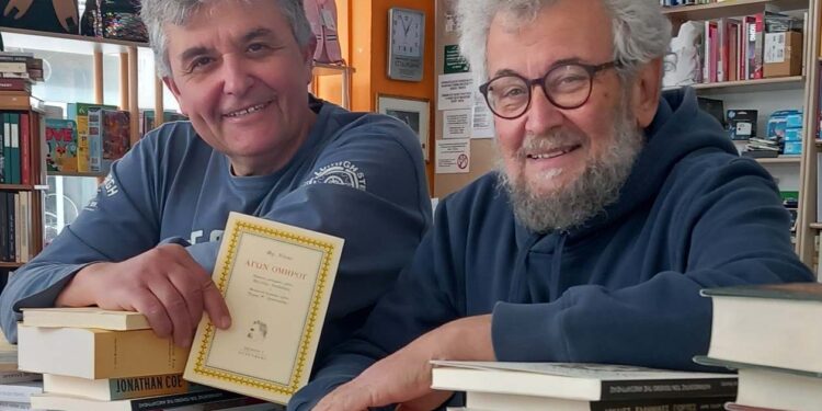 Μιχάλης Σπανίδης: «Αγών Ομήρου» και 2 εκδότες